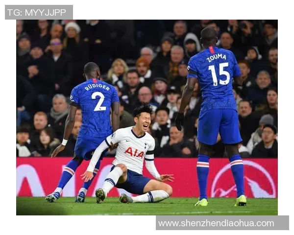 镜头捕捉:孙兴慜赛场小动作引发热议 镜头捕捉:孙兴慜赛场小动作引发热议